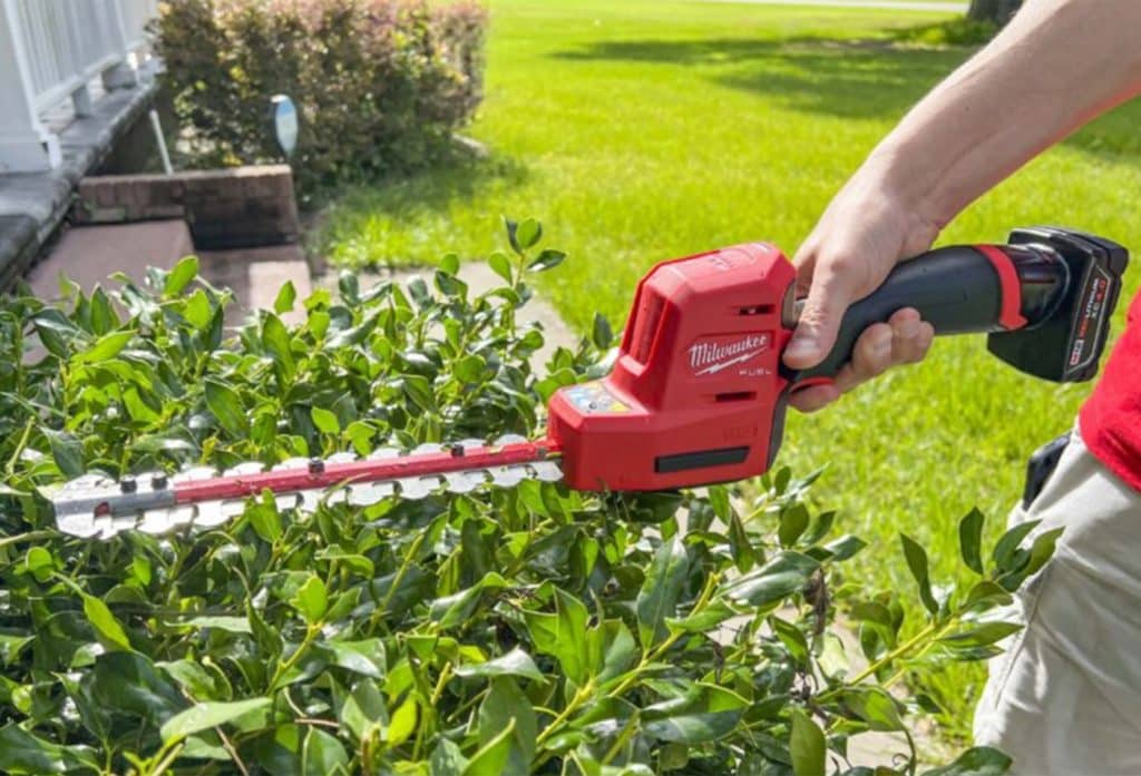 Milwaukee hedge trimmers easy gardening for every one